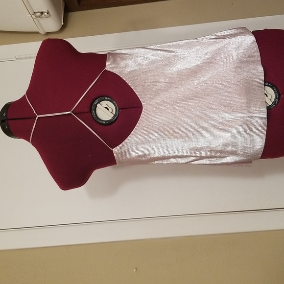 Top - Picture 2 of 3